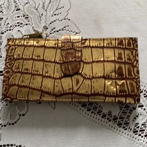 Patricia Nash gold wallet